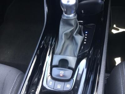 Toyota C-HR Photo 27