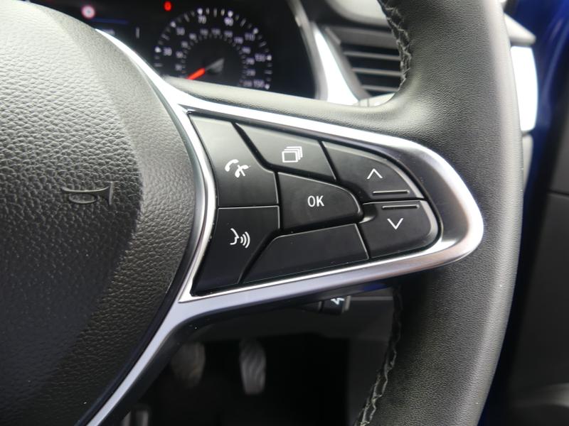 Renault Captur Photo bde19bea-11fa-4169-94f4-d6f00caf388d.jpg