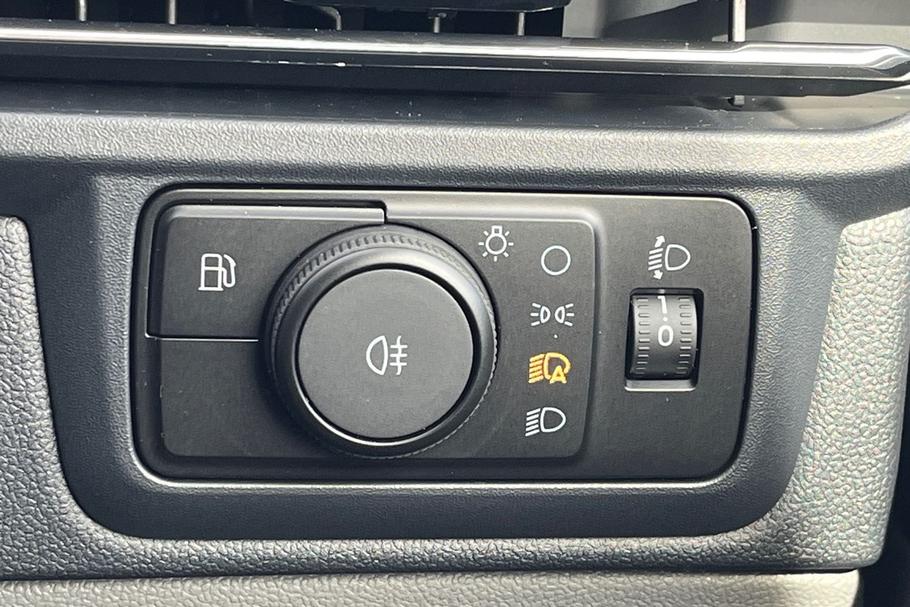 Used Ford TRANSIT CUSTOM L1DCIVPHEV05 9