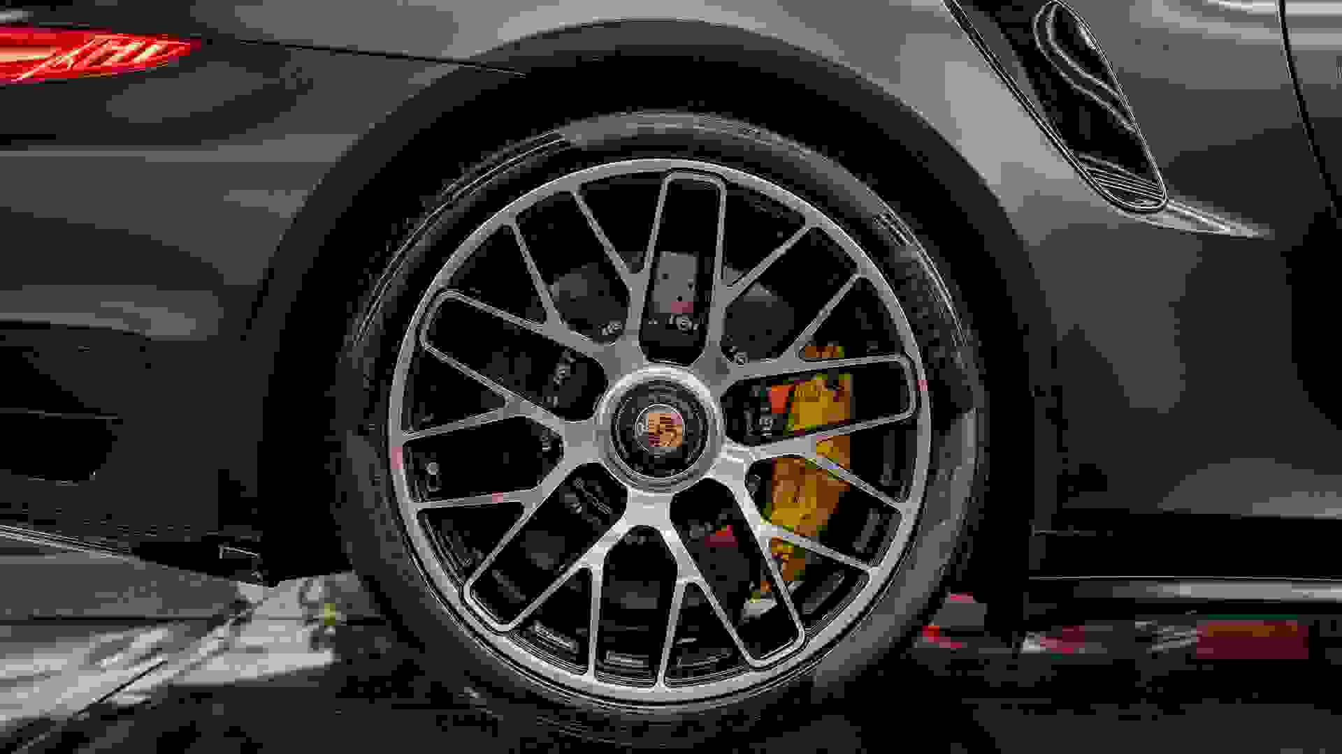 Porsche 911 Photo bdfe75cf-6dbc-46a2-b082-5820d5158da4.jpg