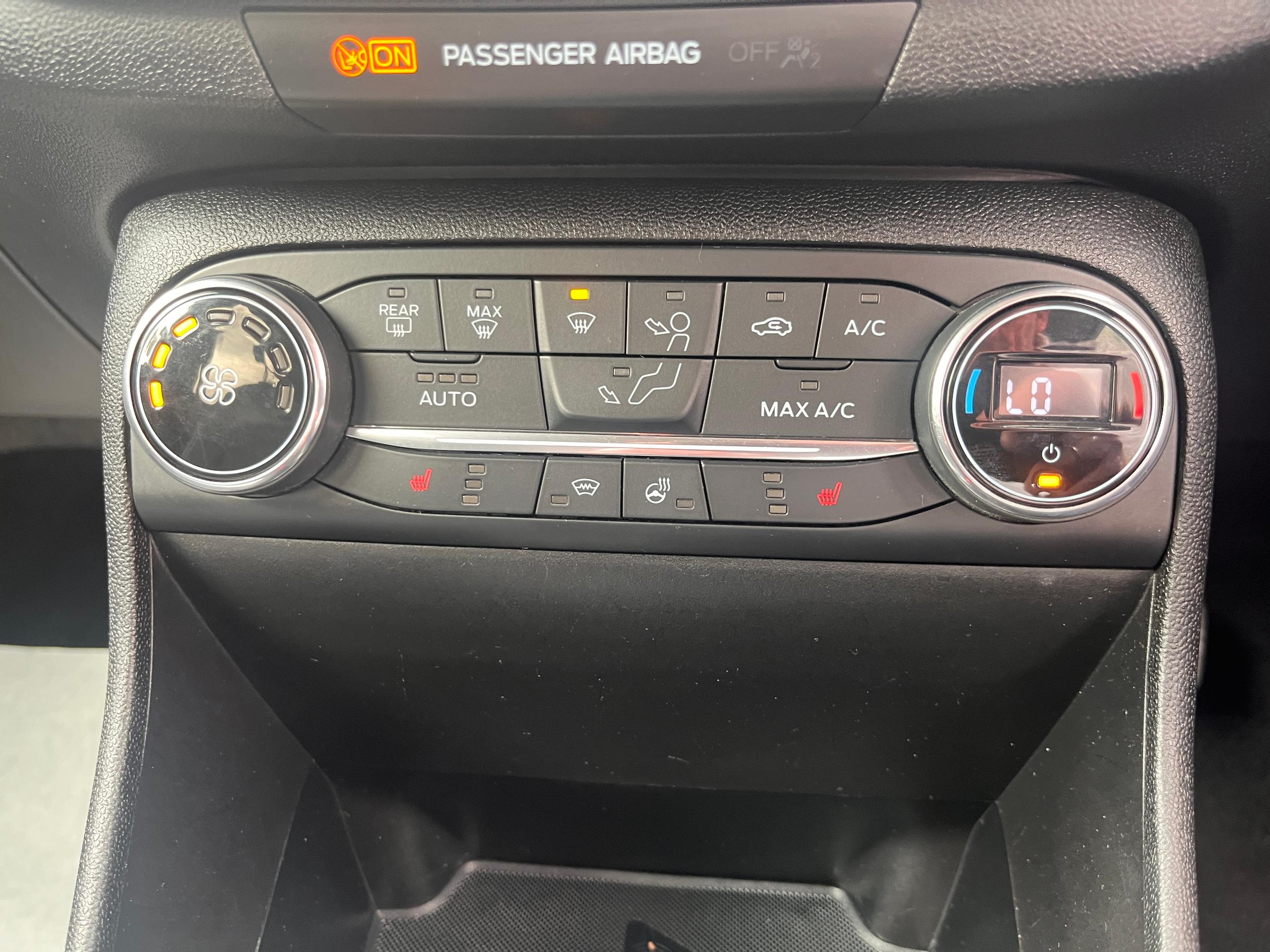 Used Ford FIESTA WN19HHE 35