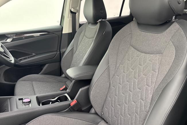 VOLKSWAGEN  Tiguan  Photo 29