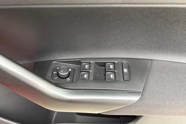 VOLKSWAGEN  Polo Photo 27