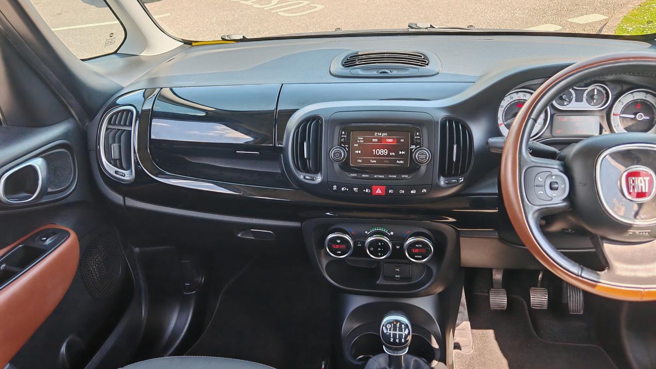 Used Fiat 500L MV14AEY 27