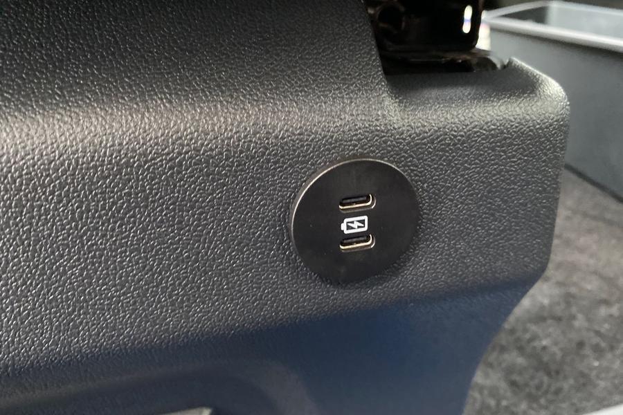 Ford TRANSIT CUSTOM Photo be2f8d83-061e-4388-bbe9-4475b38ad58b.jpg