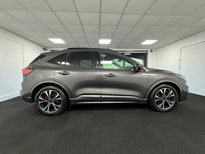 Ford Kuga Photo be36a4ff-2cfa-4443-a563-b8b981fe4cac.jpg