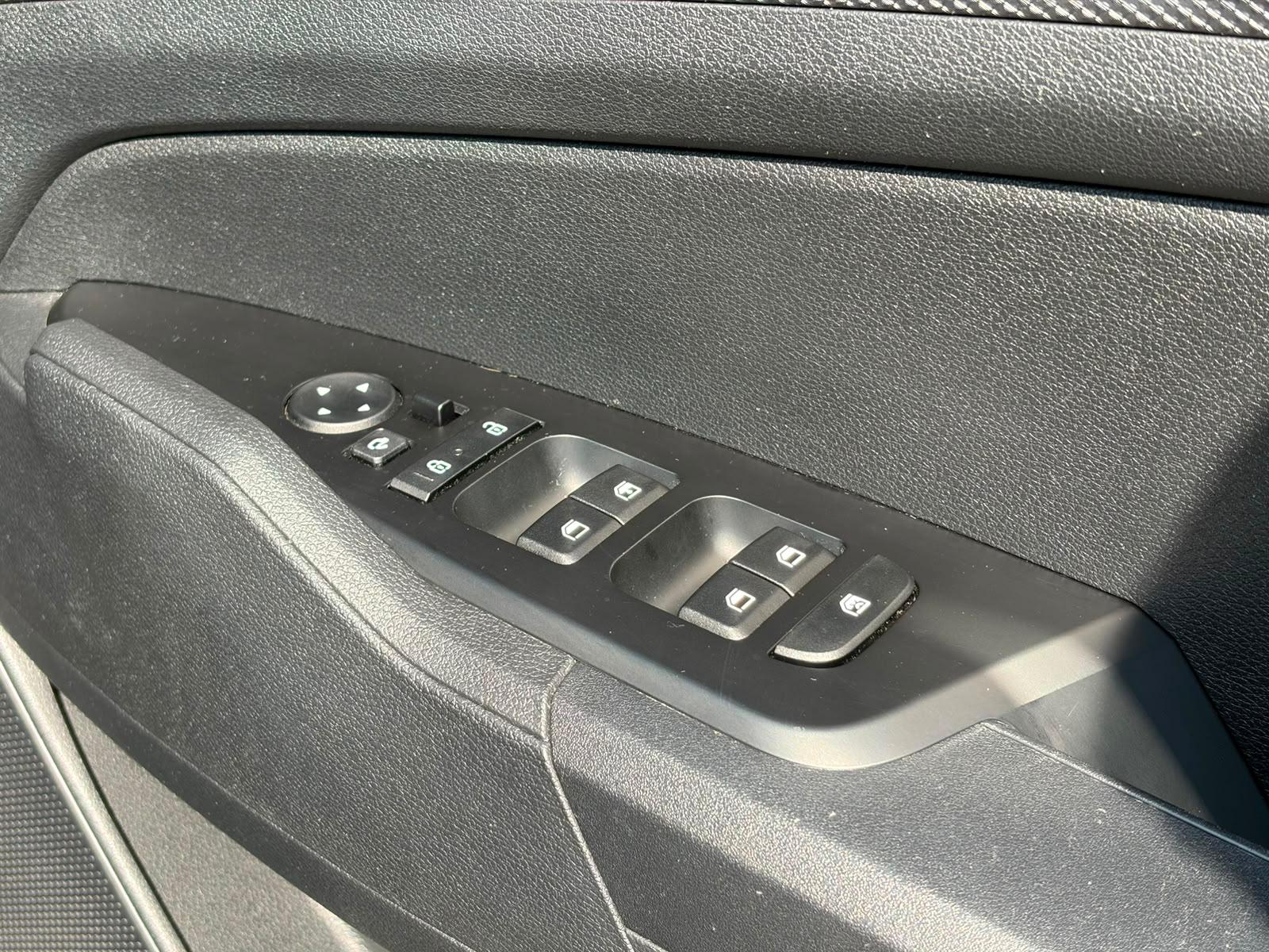 2023 KIA Sportage thumbnail 15