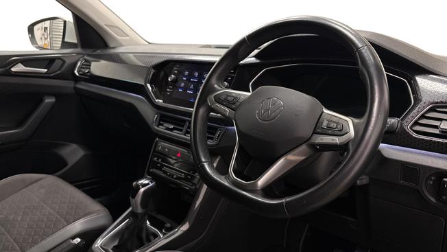 VOLKSWAGEN T-Cross Photo 6