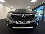Suzuki S-Cross Photo 1