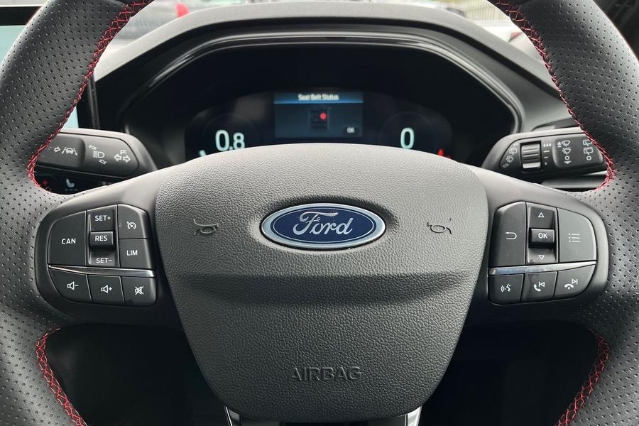 Ford FOCUS Photo be7cd05e-c7e5-45d8-a330-cb87d2b4b2da.jpg