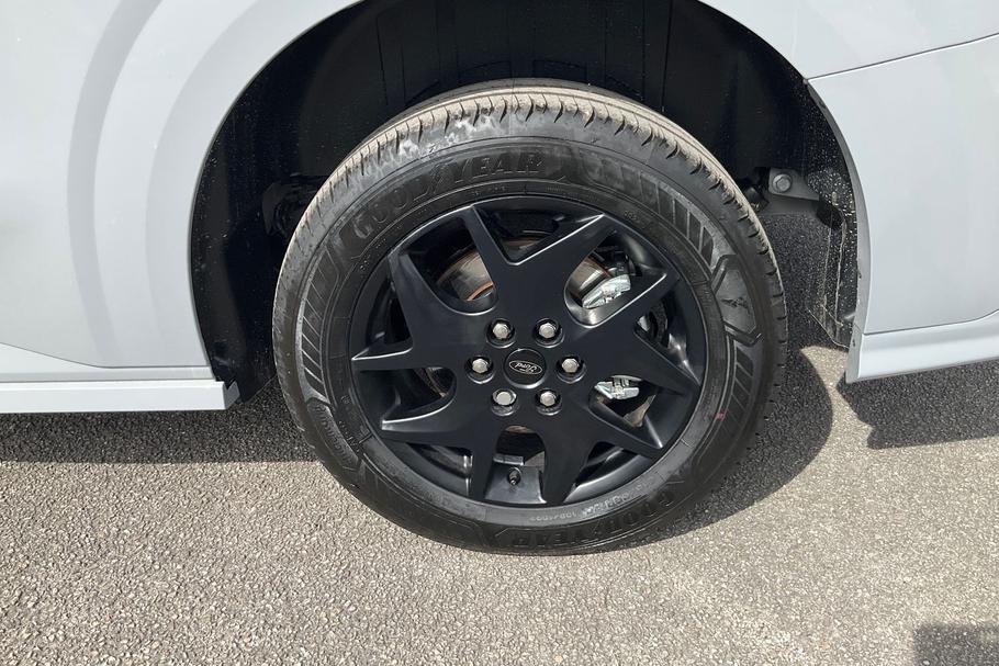 Used Ford TRANSIT CUSTOM L2DCIVSPORT2 28