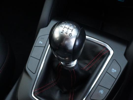 Ford Kuga Photo be8e6918-8c9a-4490-a58b-e355e3c3c23b.jpg