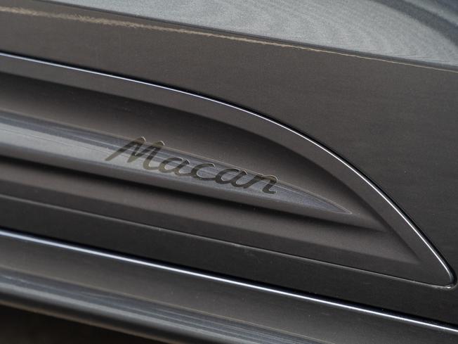 PORSCHE Macan Photo 18