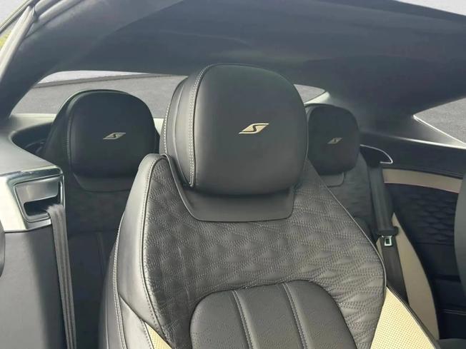 BENTLEY Continental Photo 10