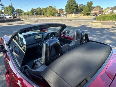 Mazda MX-5 Photo 12
