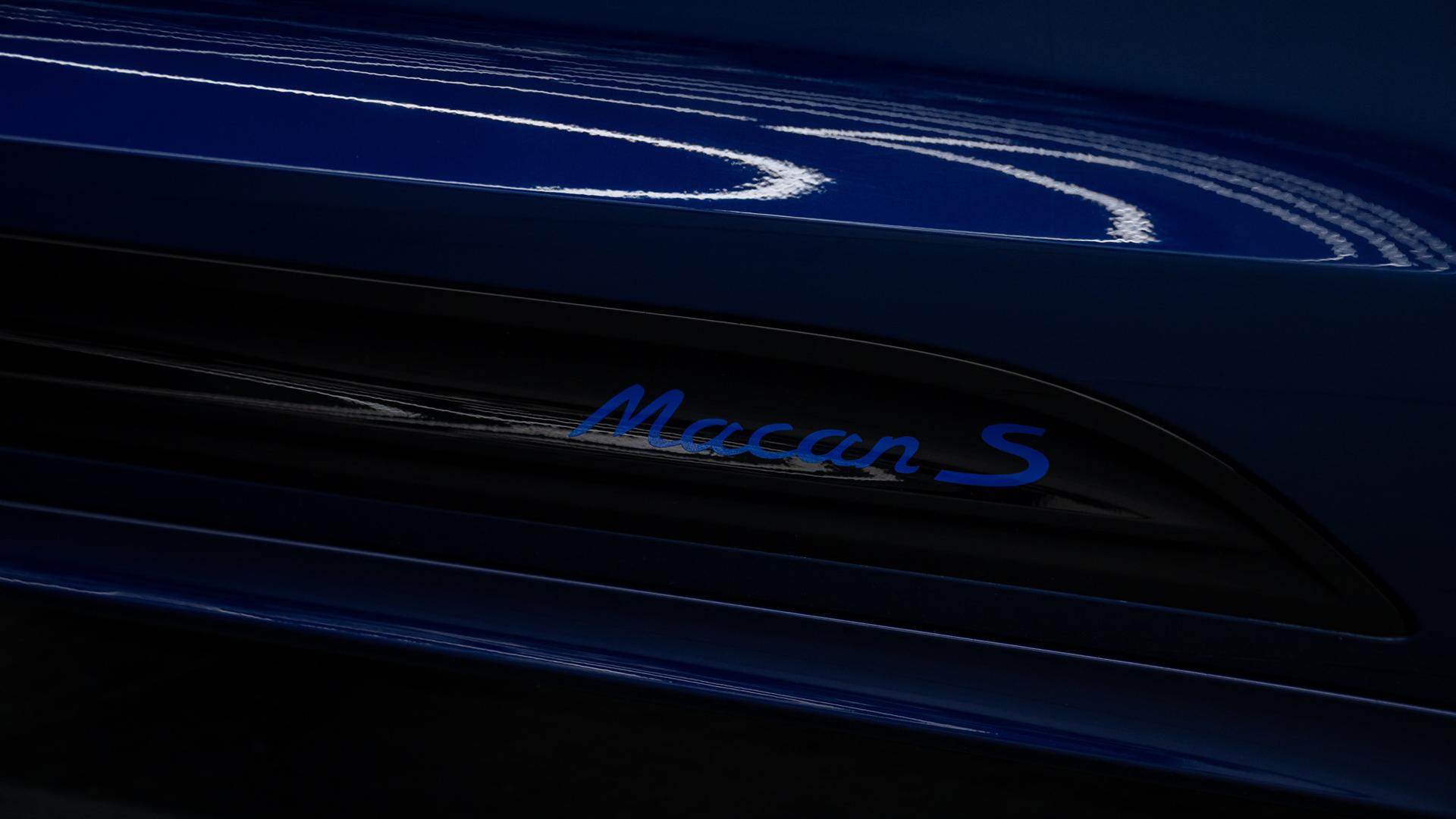 Porsche Macan Photo beb9b1db-8f63-48a5-9d4c-62be8278f6c1.jpg