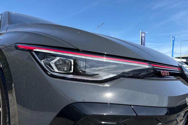 Volkswagen Golf Photo 20