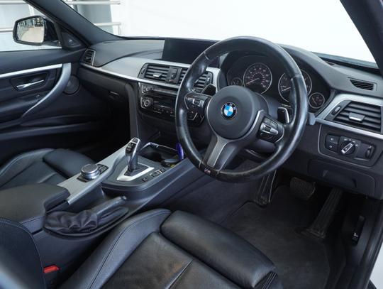 BMW 3 Series Photo bec2c1fa-17db-49b9-a110-94a39f5f22e4.jpg