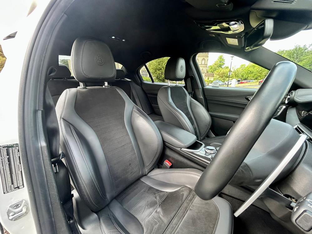Used Alfa Romeo Giulia LC22YDN 28