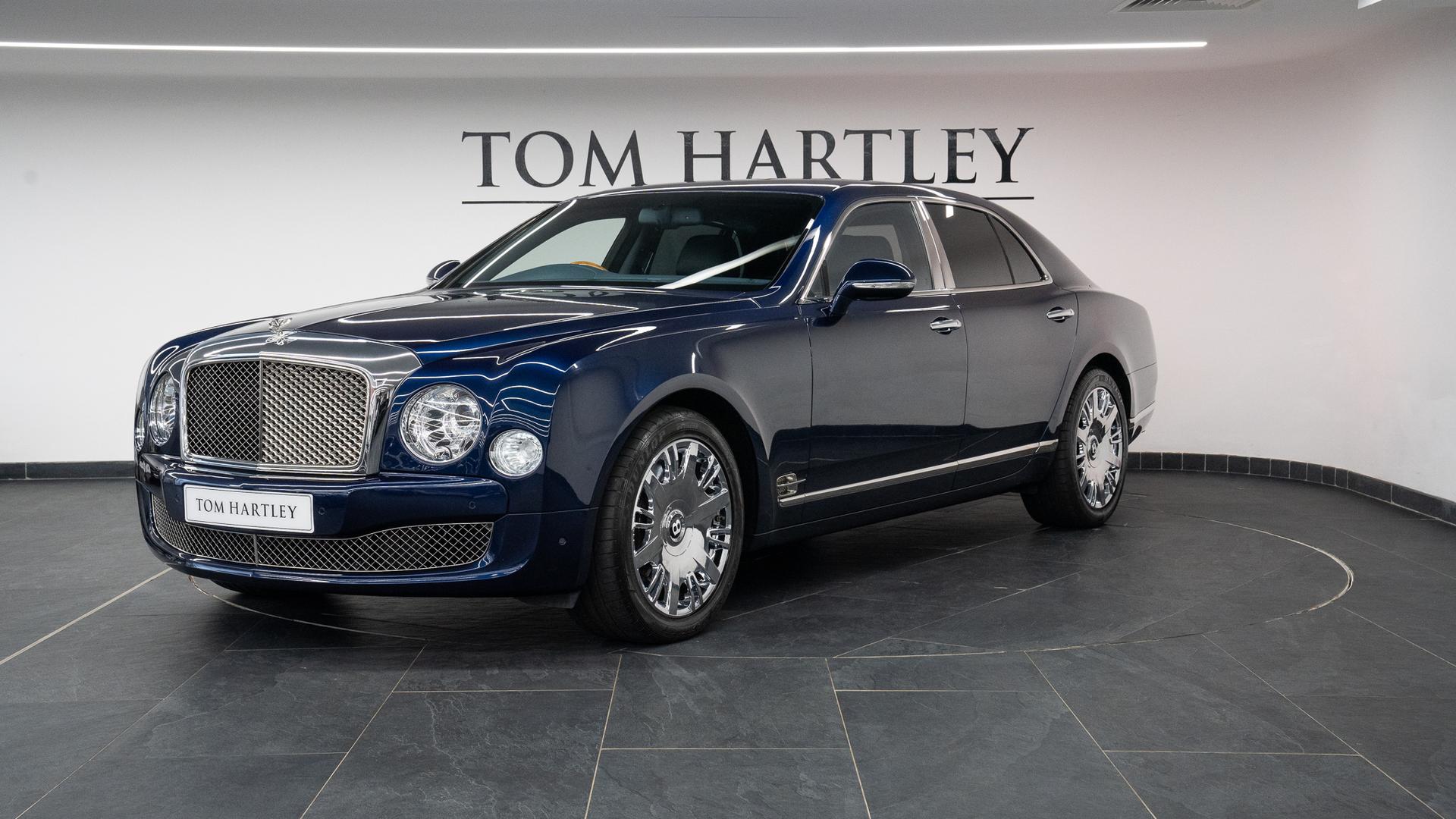 Bentley Mulsanne Photo bee0f044-b3d0-49ad-9d4d-82ee7c8a1560.jpg