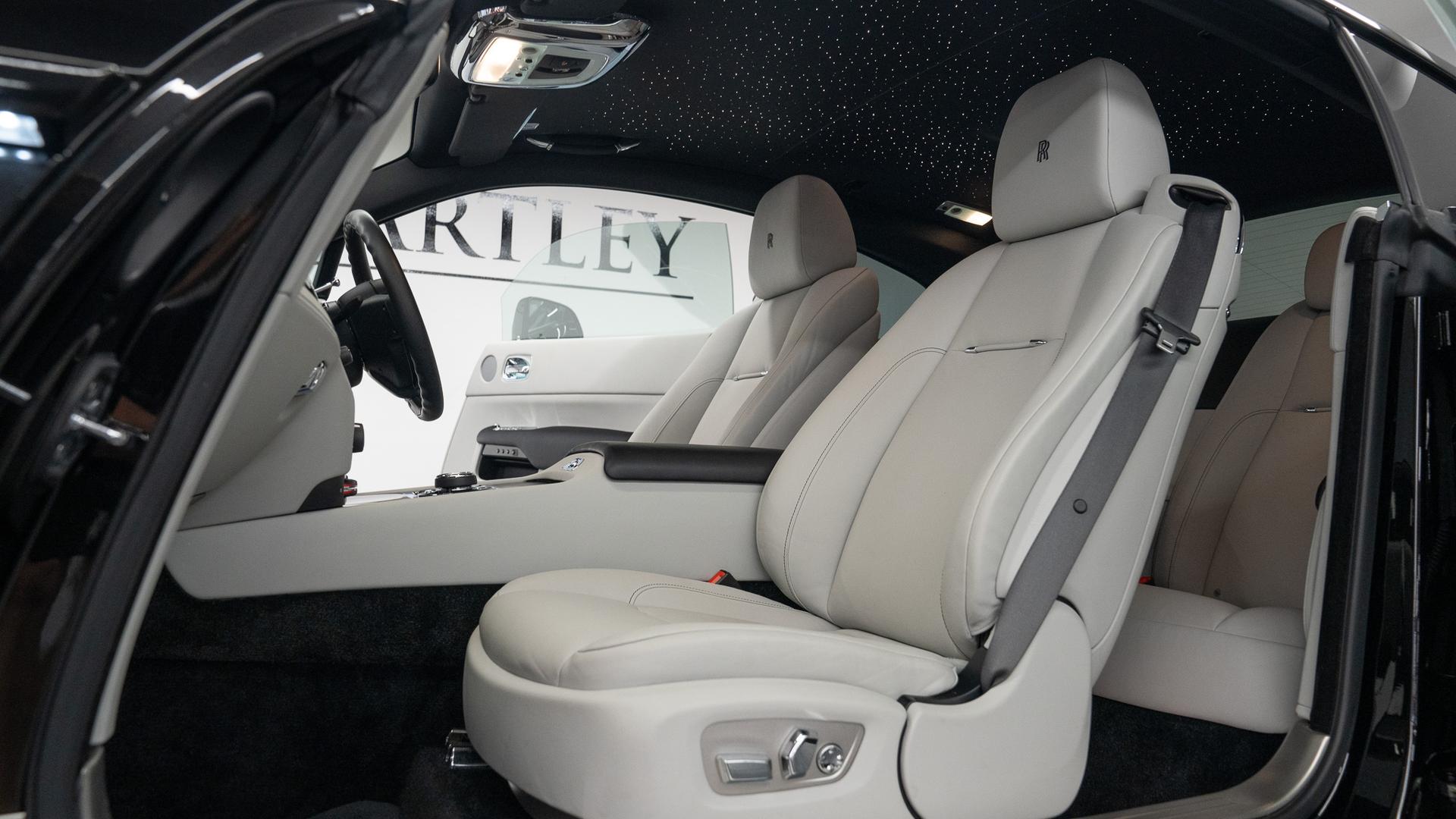 Rolls-Royce Wraith Photo bef14911-606a-435f-b079-75021c33b535.jpg