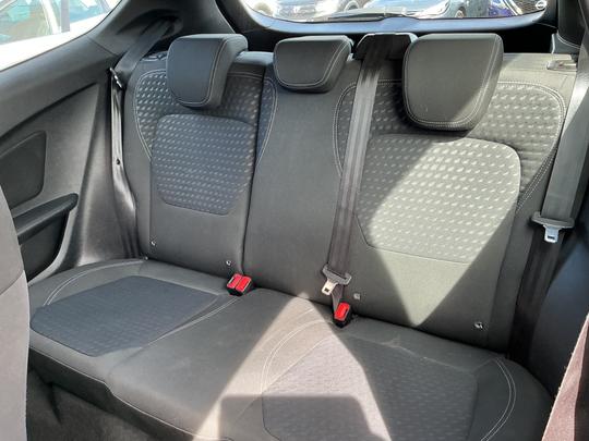 Ford Fiesta Photo 34