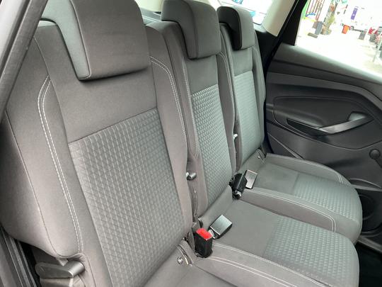 Ford C-Max Photo 29