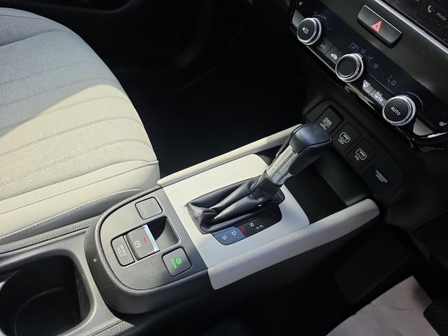 Honda Jazz Photo bf1147d9-f41e-459b-b781-63ceb7fe42b7.jpg