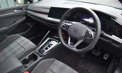 Volkswagen GOLF Photo 2