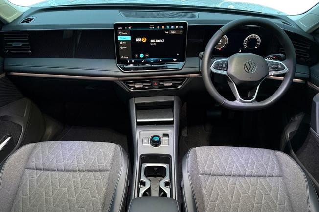 VOLKSWAGEN  Tiguan Photo 10
