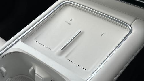 XPENG G6 Photo bf490f63-9bfc-4cbb-8ccb-e0a87f3551a3.jpg