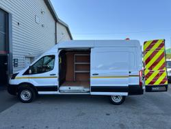 Ford Transit Photo 2