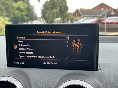 Audi Q2 Photo 42