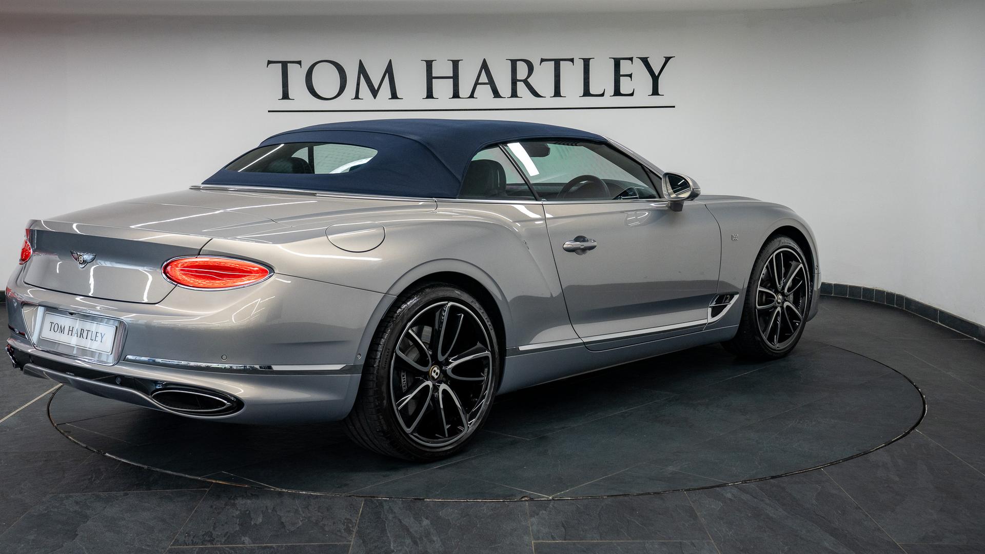 Bentley Continental GTC Photo bf7e953b-ce36-4acf-a1a2-130e945879b5.jpg