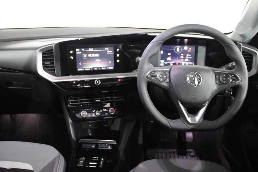 Vauxhall Mokka Electric Photo bf866e0e-d36b-489c-ad54-c477d2b837f7.jpg
