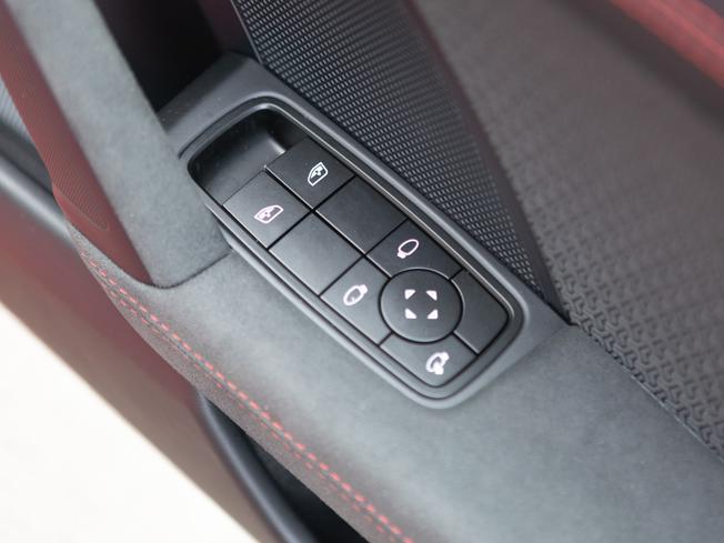PORSCHE 911 Photo 30
