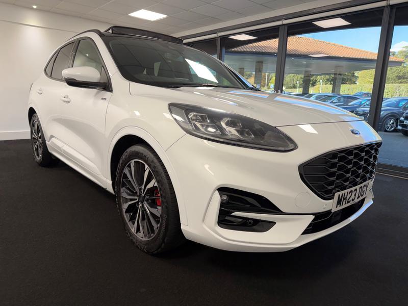 Ford Kuga Photo bf8c8322-249f-44b8-b887-6cfc951de0f5.jpg