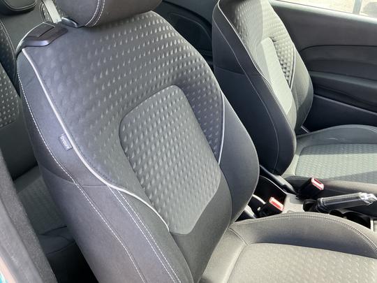 Ford Fiesta Photo 23