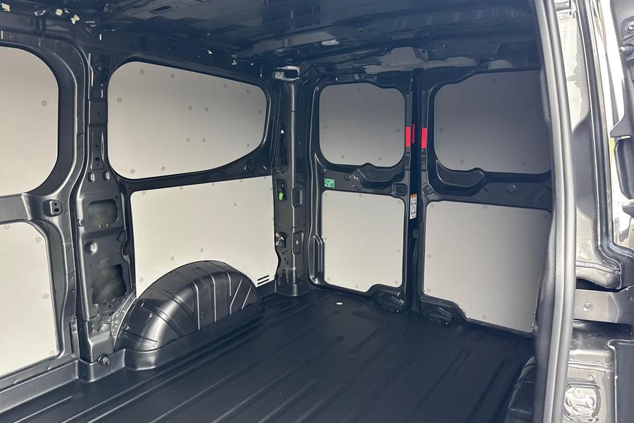 Ford TRANSIT CUSTOM Photo bfa85a77-c7fb-4298-bbbe-f93b12eccd43.jpg