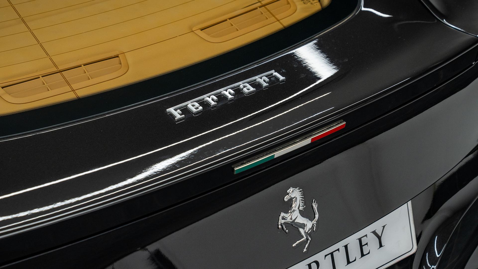 Ferrari F12 Photo bfae056a-240d-4501-abd6-ec6934f7b724.jpg