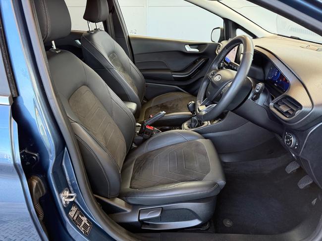 Ford Fiesta Photo bfaf01d0-2766-49b2-9967-111031945b1d.jpeg