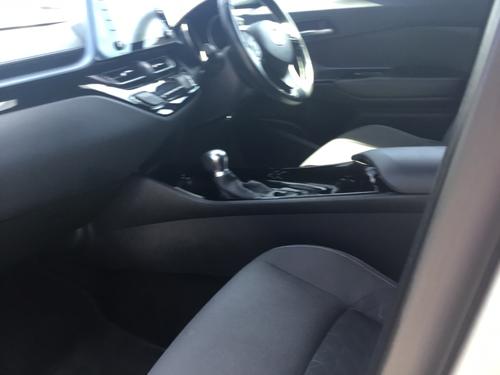 Toyota C-HR Photo bfbfaeb8-4c06-42f5-9864-aa29eab71407.JPG