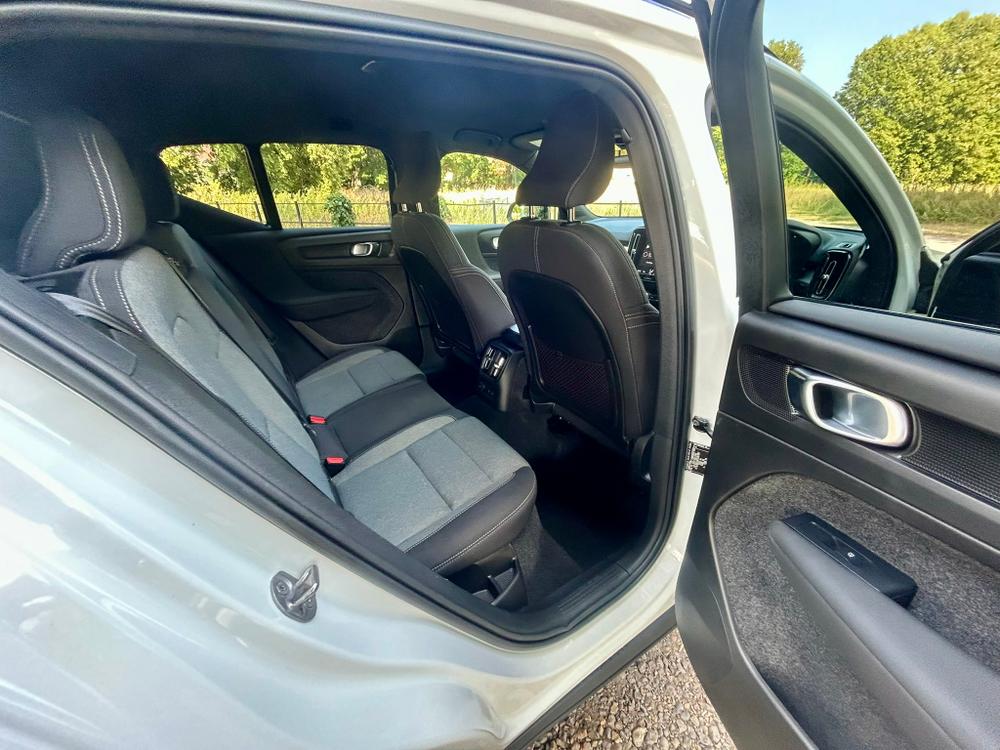 Used Volvo XC40 KN73PKZ 14