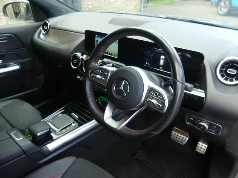 Mercedes-Benz GLA Photo bfc7463d-643d-42ad-9d2a-ea35a34df1a5.jpg