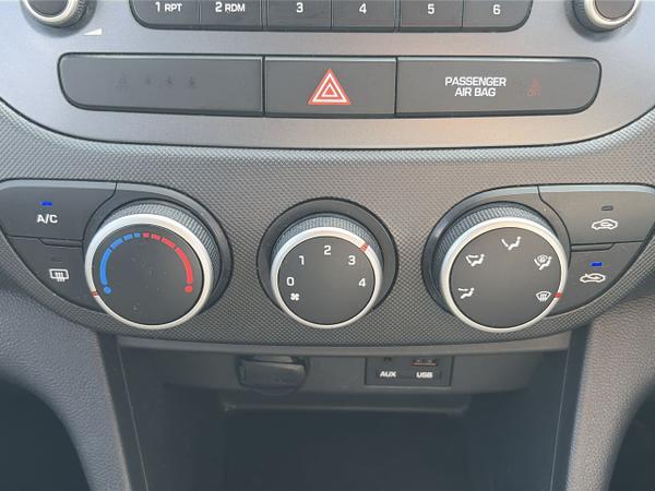 Hyundai i10 Photo 7
