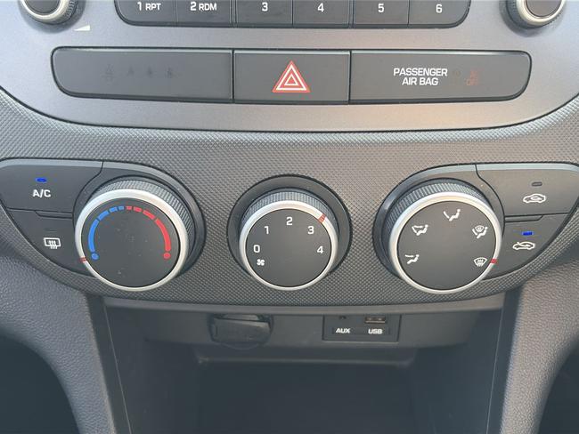 Hyundai i10 Photo bfd232b5-9084-4480-a710-1ac1a8ddd804.jpg