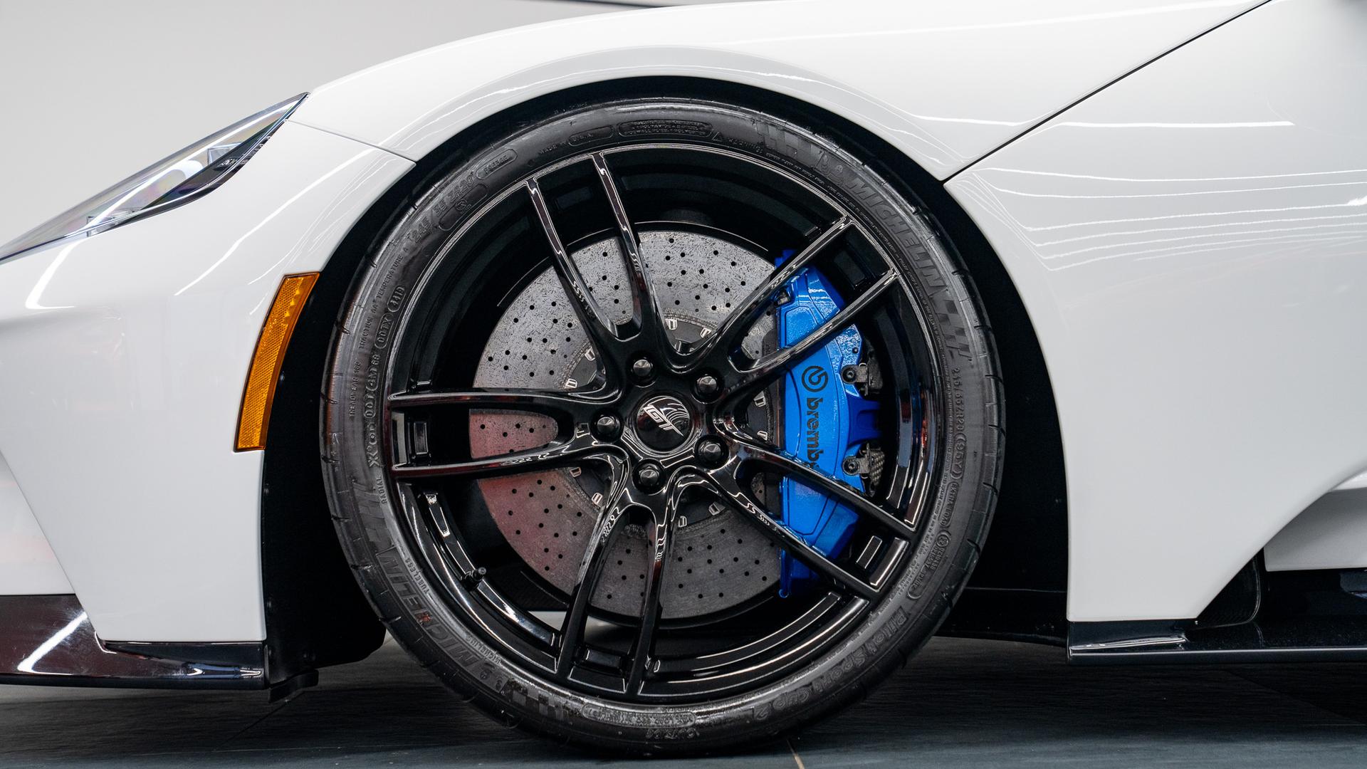 Ford GT Photo bfdde8de-c1e8-4d91-9db1-6e83f348004e.jpg
