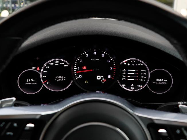 PORSCHE Cayenne Photo 23