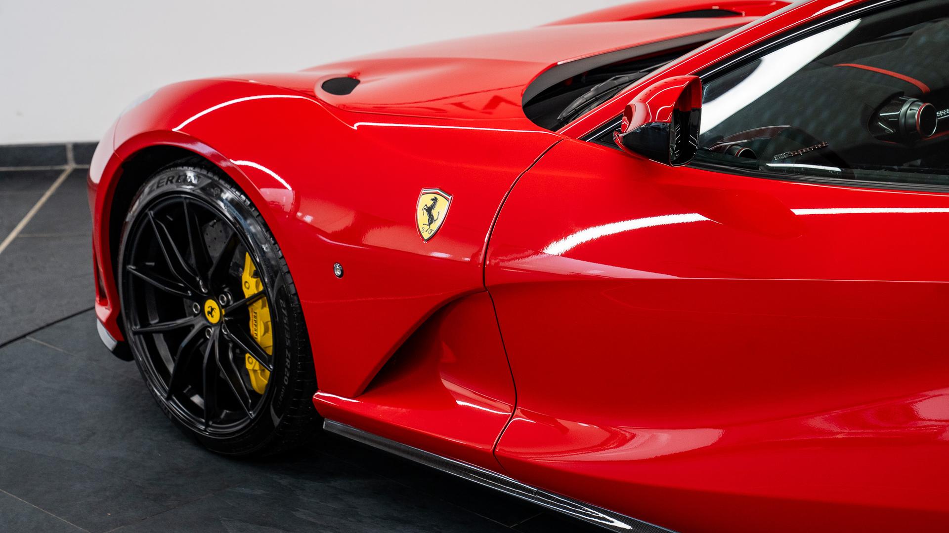 Ferrari 812 Superfast Photo bff09413-3929-4c3d-91fa-03deb491c84c.jpg