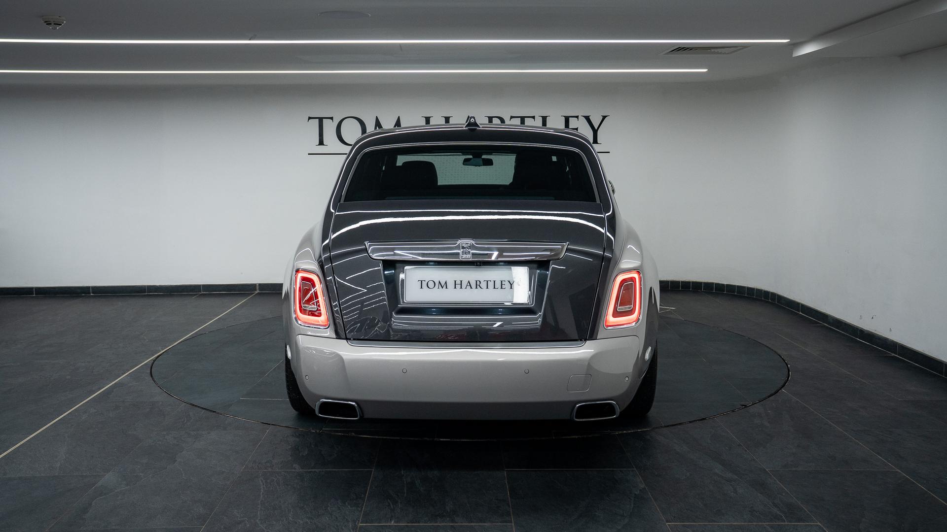 Rolls-Royce Phantom Photo bff0a5ef-e9df-418c-aae8-555096825c20.jpg